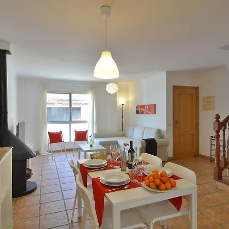 Townhouse 200mts From The Sea Up To 6 Guests *
